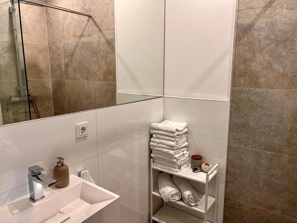 Apartments Bei Playmobil Eg,130M2,Grosse Terassen,24H Self Check-In, Free Parking Zirndorf Exterior foto